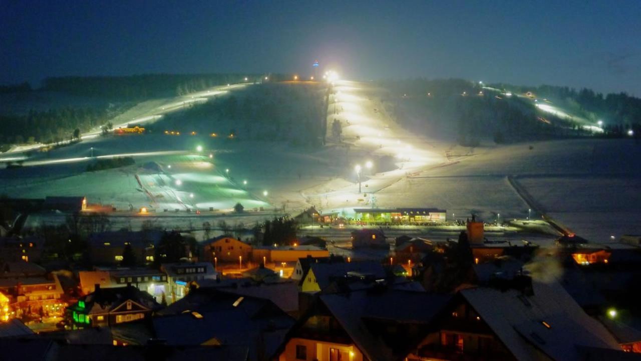 Quartier12 "Ski In & Bike Out" - Fewo Berg Willingen  Exteriör bild
